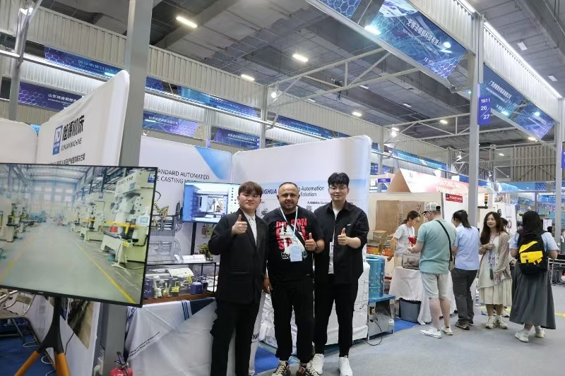 Tag 1 der 137. Spring Canton Fair: Ein erfolgreicher Start!